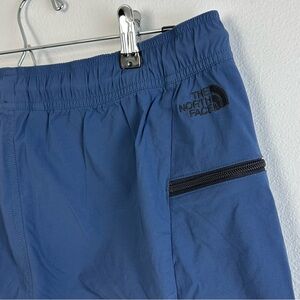 The North Face Shorts Mens Large